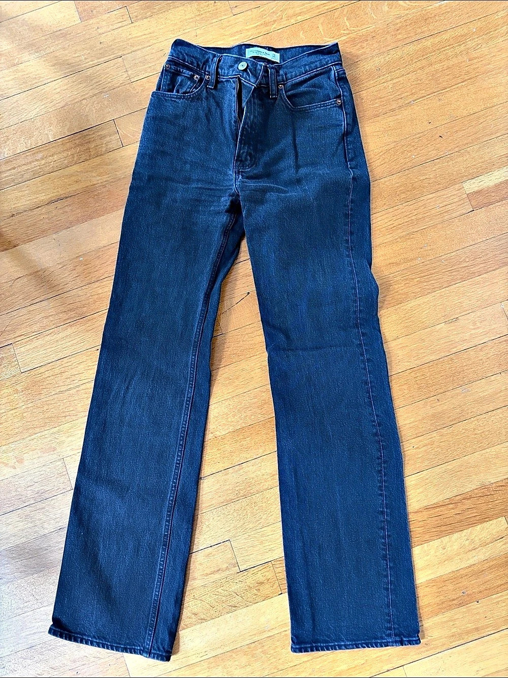 The 90s Relaxed High Rise Jean